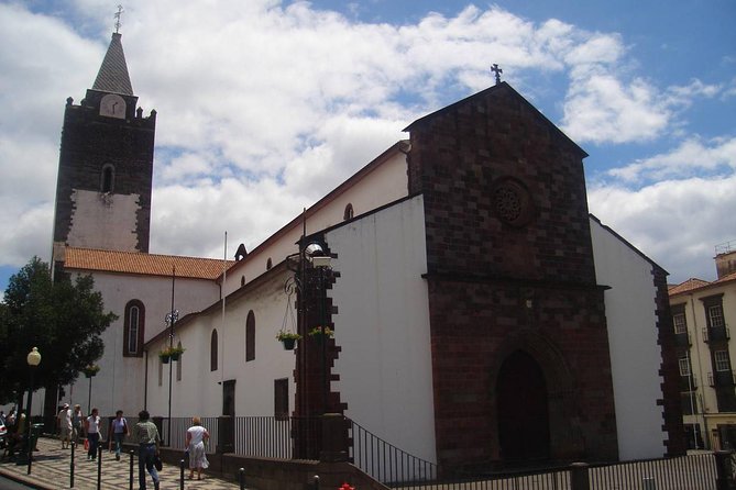2-Hour Funchal City & Madeira Wine Experience - Funchal Cathedral and the city’s older center