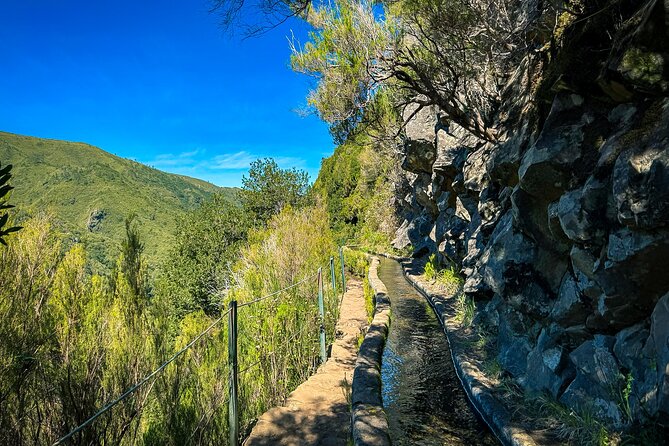 25 Fountains Levada: Hiking Tour in Madeira Rabaçal Valley (PR6) - What is included, and what you should bring