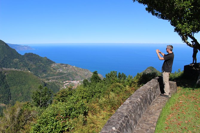 4x4 Full-Day Tour to Explore Portugal's Scents and Flavors - What the Guide Adds to the Drive