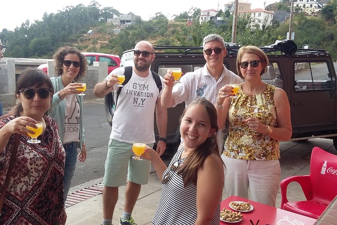 4x4 Safari Half day Poncha, Mountains, Vineyards and Cabo Girão Small group - Who will enjoy this 4x4 tour