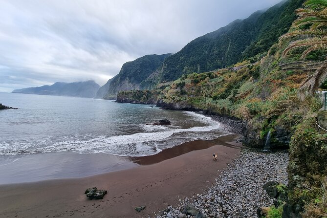 5 Hours Private tour To Porto Moniz, Rock pools, waterfalls - Leaving Funchal for Ribeira Brava