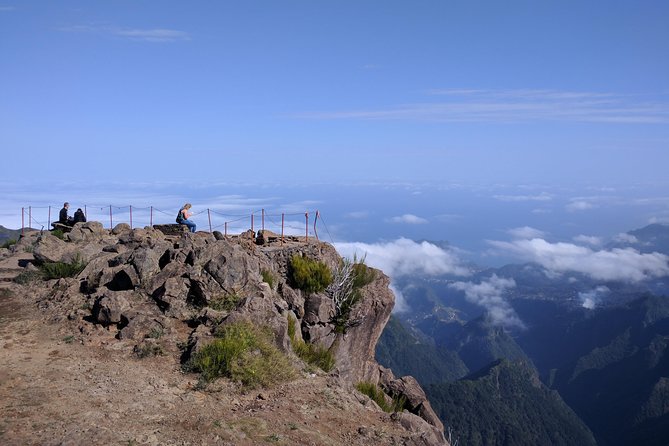Arieiro Peak and Cristo Rei 4x4 Experience + Dolphins Watching - Cristo Rei and the Garajau viewpoint