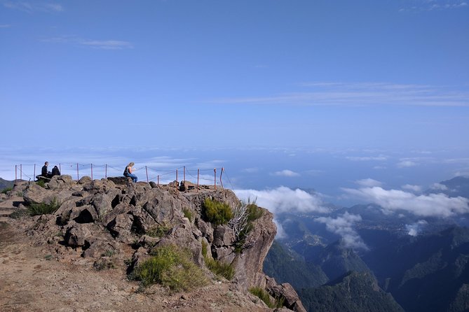 Arieiro Peak, Santo Serra, Cristo Rei in Open Roof 4x4 Experience - Who should book this 4x4 experience?