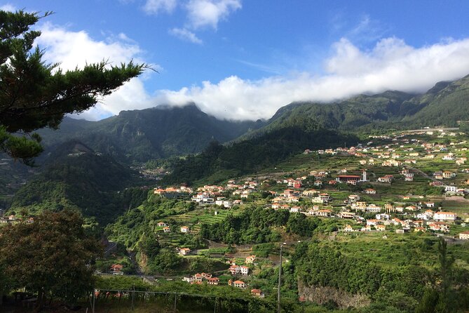 Bestselling Wine Tour, Tasting Experience & Skywalk 4x4 Adventure - Quinta Barbusano’s six-wine tasting