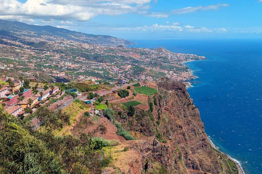 Cabo Girão Skywalk: Half-day Private Jeep - Standing on the Cabo Girão Skywalk