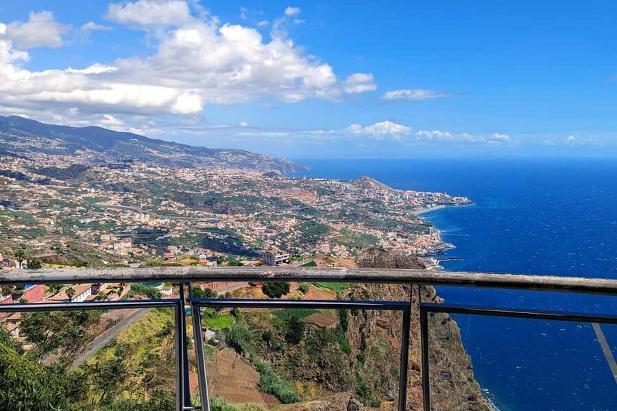 Cabo Girão Skywalk: Half-day Private Jeep - A proper stop in Câmara de Lobos