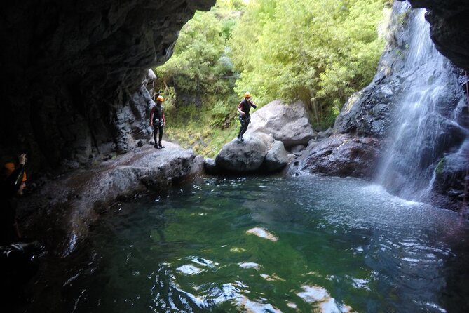 Canyoning Experience Level II Moderate - What the five-and-a-half-hour schedule feels like