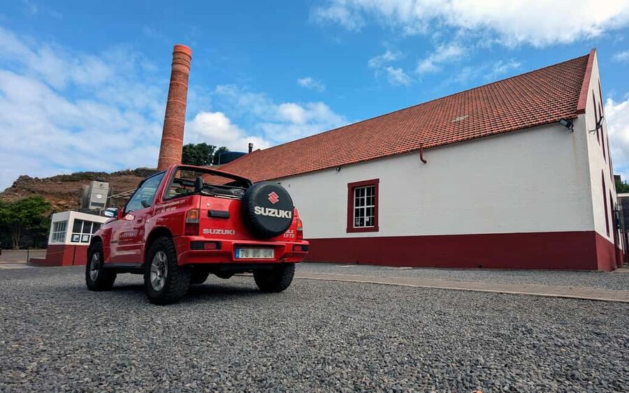 Discover Ponta de São Lourenço: Private Classic Jeep in 4h - Ross and the value of a private guide