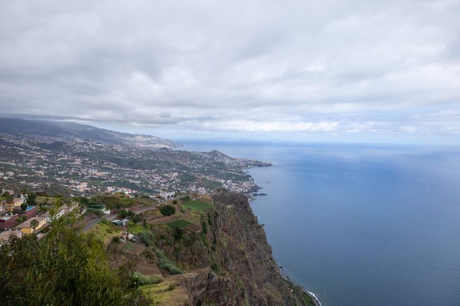 Do Funchal - Câmara de Lobos & Sky Walk Tuk Tuk Tour (2h30) - Pico da Torre: five minutes with a wide view