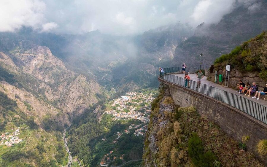 Do Funchal - Nun's Valley Tuk Tuk Tour (2h30) - From Funchal streets to Madeira’s mountain bowl
