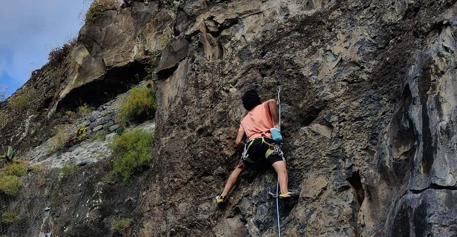From Funchal: Guided Climbing Tour, with Pick-up - Key points before you book