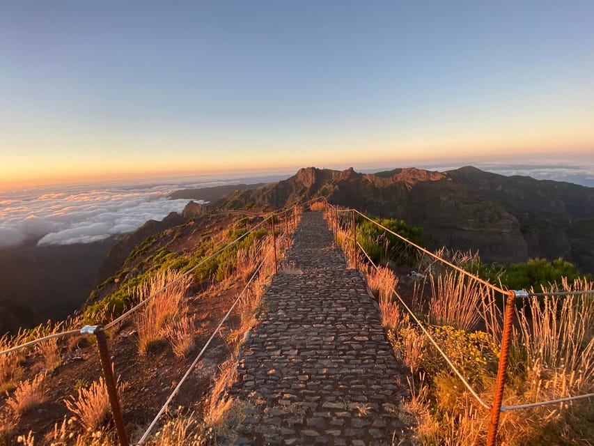 From Funchal: Madeira Peaks - Pico do Arieiro and Pico Ruivo - First walking section: Achada do Teixeira to Pico Ruivo