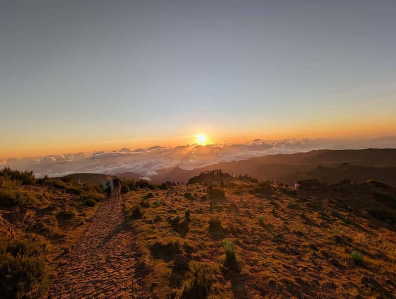From Funchal: Pico Arieiro Sunrise with Optional Breakfast - A gentle 45-minute levada walk