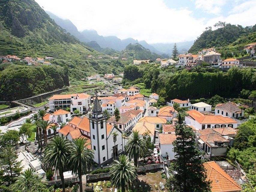 From Funchal: West Madeira and Laurel Forest Day Trip - Cabo Girão: a quick stop with a big view