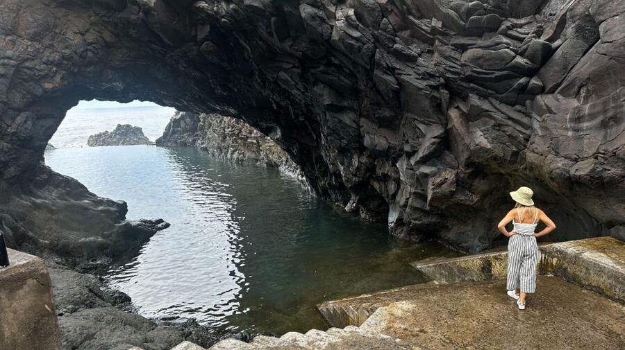 From Funchal:West Madeira Open-roof 4x4 Day Tour with Pickup - What the $75 price really covers
