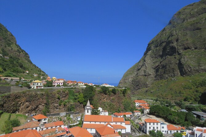 Full Day Tour in 4x4 Jeep to Porto Moniz and Fanal - Serra de Água and the green interior