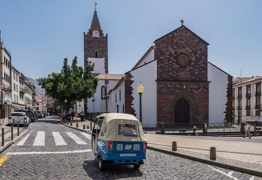 Funchal: 2-Hour Tuk-Tuk Tour with Cable Car Finale - What the two-hour schedule really gives you