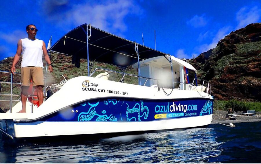 Funchal: Advanced Scuba Diving Afonso Cerqueira Wreck - Leaving Azul Diving Center for Cabo Girao