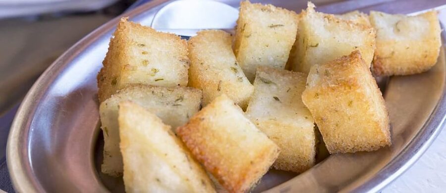 Funchal: Amazing Dinner with Folklore - A Madeira dinner that is more than a stage show