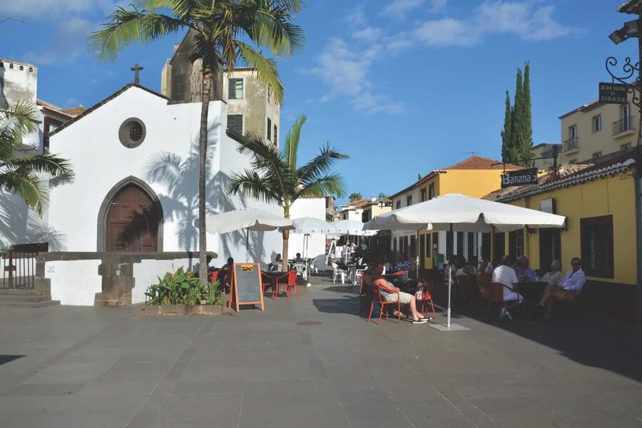 Funchal: Botanical Garden and Old Town Private Tuk-Tuk Tour - Key points to know before booking