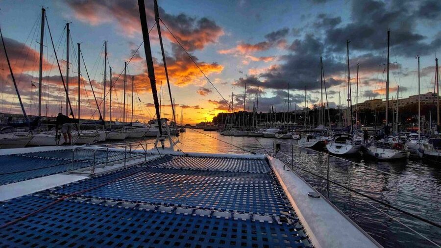 Funchal: Cabo Girão Sunset Catamaran Tour - Who should book the Cabo Girão sunset catamaran