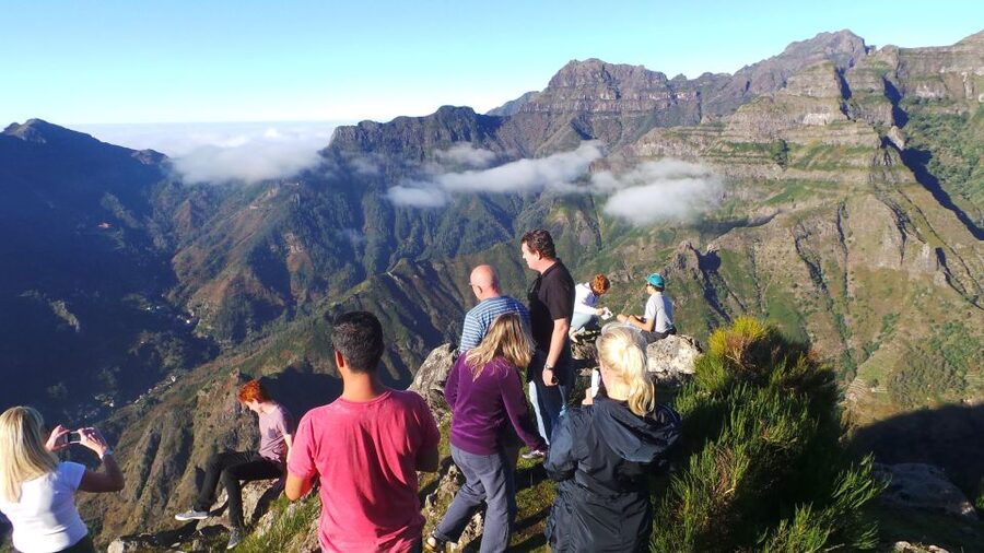 Funchal: Cabo Girão, Wines Tasting and Dolphins Watching - The changeover at Funchal Marina
