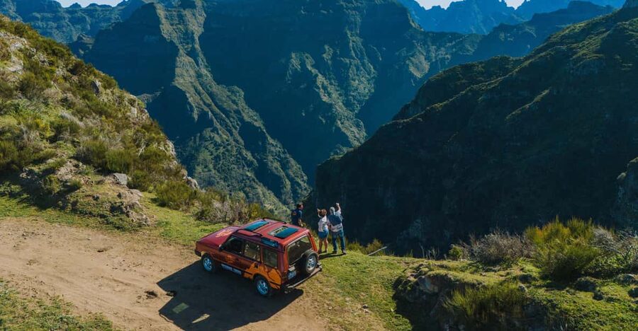 Funchal: Craft Your Adventure, private Jeep Tour w/ pick-up - Practical planning for your day