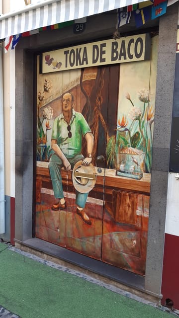 Funchal: famous places and magical corners. - The uphill walk to Quinta das Cruzes