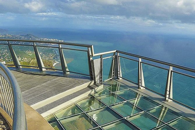 Funchal highlights 5h Private Tour in Madeira - The vehicle, pickup, and group size