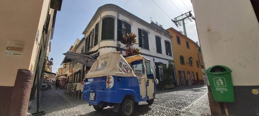 Funchal: Monte Toboggan and Old Town Tour by Tuk-Tuk - Nossa Senhora do Monte and the starting point
