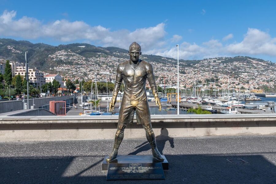 Funchal: Old Town Tuk Tuk Tour with Drop-Off at CR7 Museum - Funchal Market and the cathedral