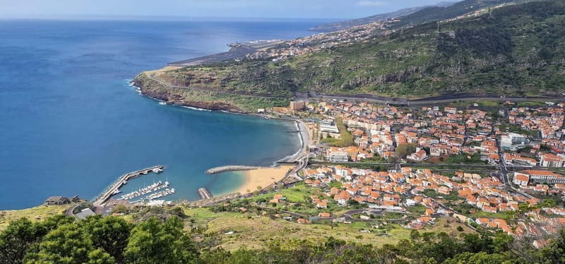 Funchal Private 4-Seater VIP Mercedes / 8-Seater Minibus - Choosing between the Mercedes and minibus