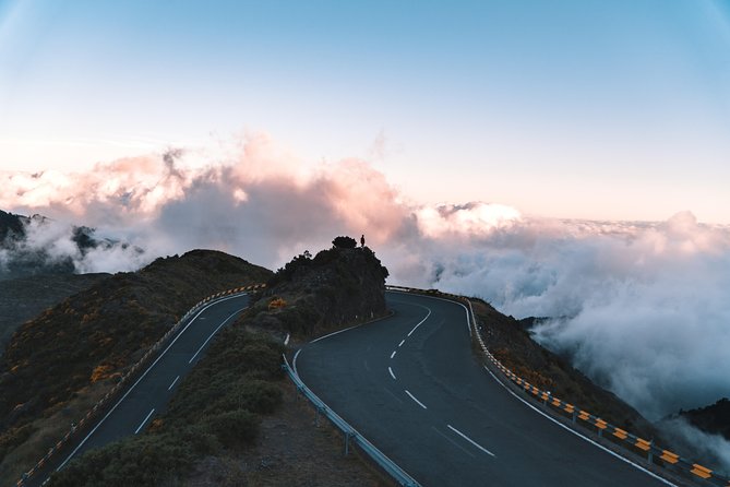 Funchal Private Vehicle Service with Driver for a Half Day or Full Day - Four hours or six hours on the road