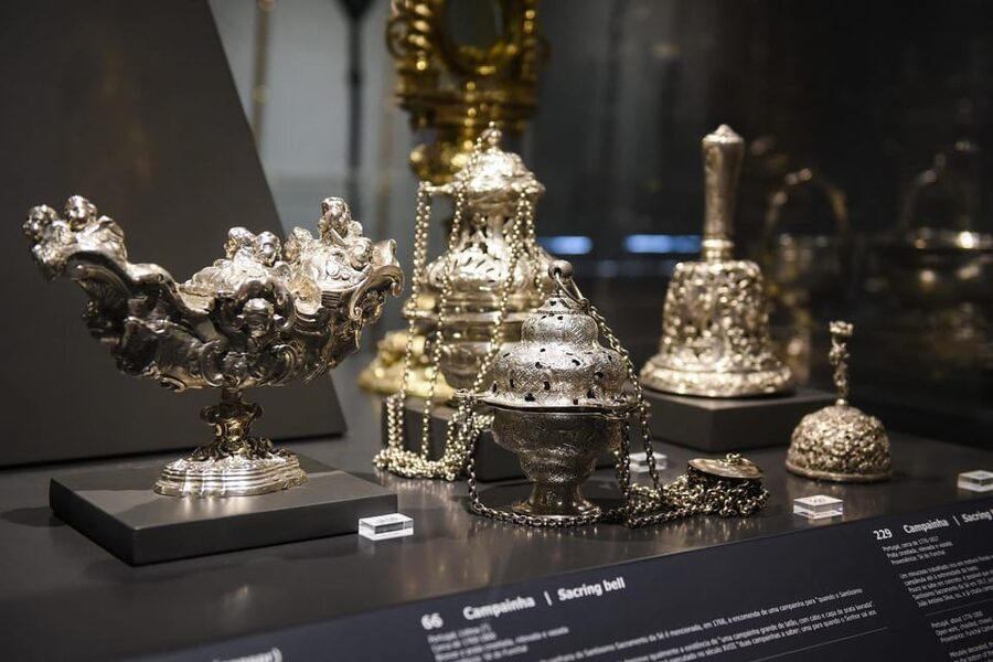 Funchal: Sacred Art Museum of Funchal Entry Ticket - Why the silver, vestments, and textiles matter