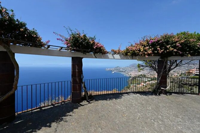 Garajau Statue of the Christ-King Private Tuk-Tuk Tour - Starting in Funchal’s Old Town