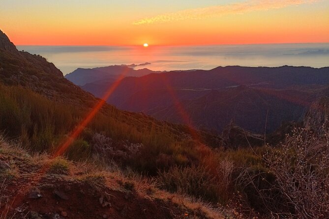 Half day Tour From 0 To 1818 Meters To Pico Do Arieiro Sunrise - Key points at a glance