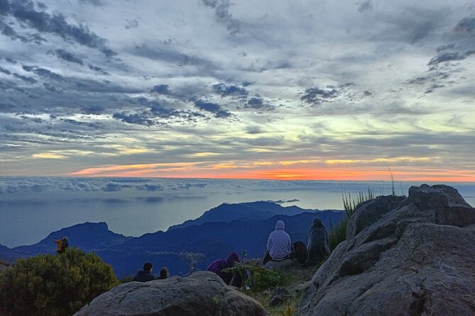 Half day Tour From 0 To 1818 Meters To Pico Do Arieiro Sunrise - Balcoes levada near Ribeiro Frio