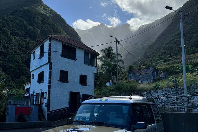 Jeep Safari 4x4 West Madeira - Porto Moniz - Fanal - Cabo Girão - Off-road through Laurissilva forest