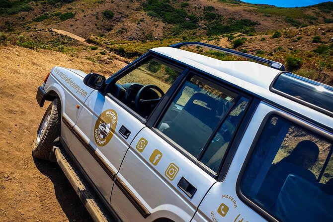 Jeep Safari 4x4 West Madeira - Porto Moniz - Fanal - Cabo Girão - Fanal Forest and its old trees