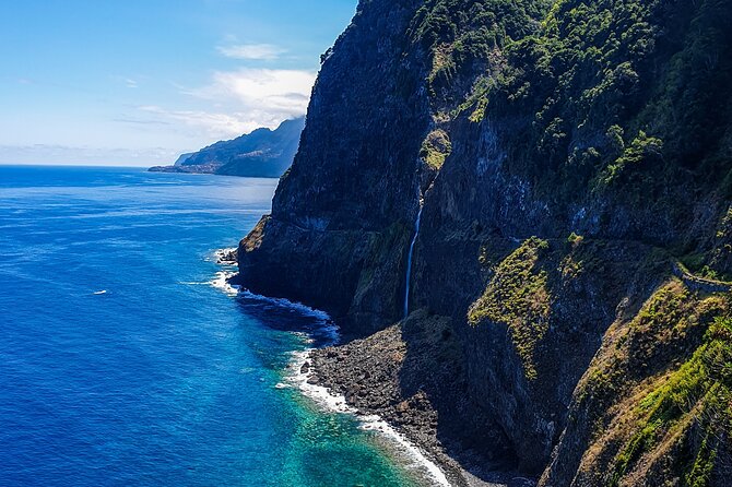 Jeep Safari 4x4 West Madeira - Porto Moniz - Fanal - Cabo Girão - Two hours at Porto Moniz