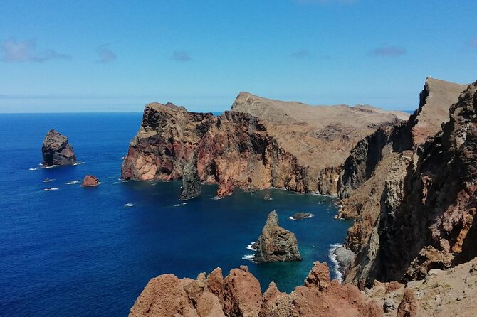 Jeep Safari in Pico Areeiro Santana Faial Full Day Tour - Santana shows Madeira’s best-known houses
