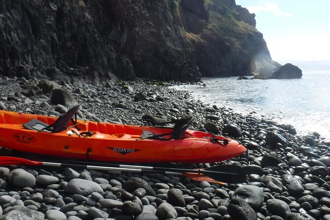 Kayak and Snorkeling Tour in Underwater Nature Reserve Garajau - Paddling along Praia de Garajau