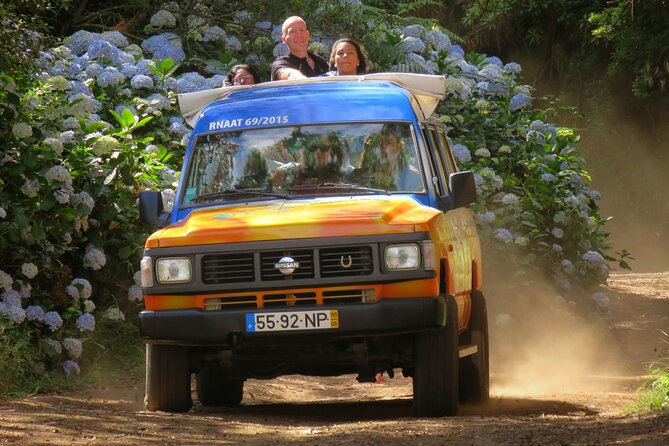 Local Farmers Market and 4WD Experience from Funchal - Christ the King and the Garajau viewpoint