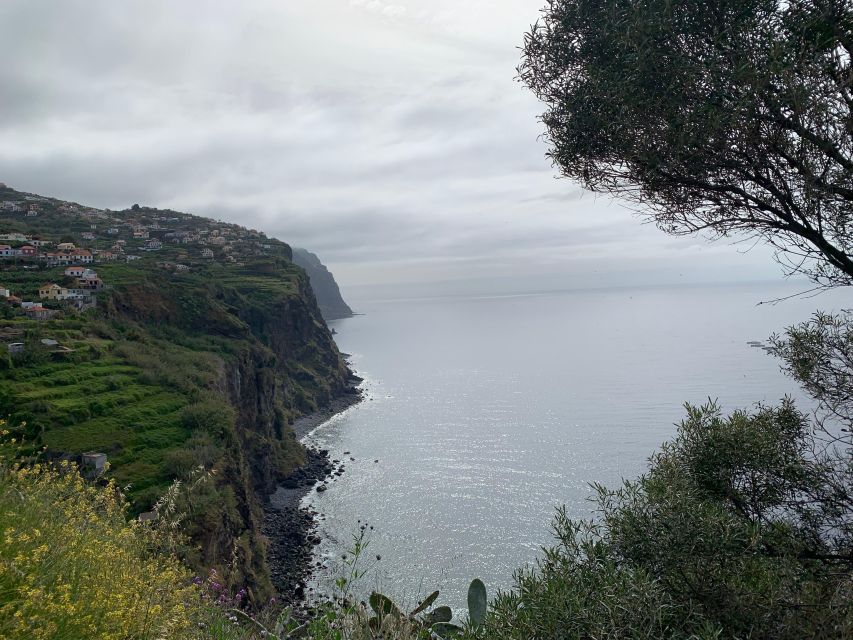 Madeira: 4 hours Classic Jeep tour in Central Madeira - The off-road section and a traditional poncha