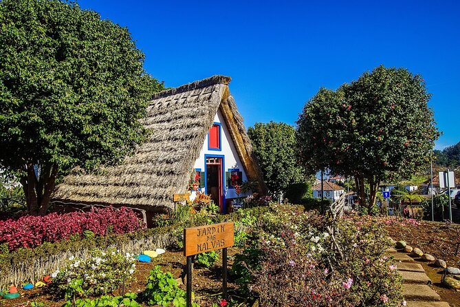 Madeira 4x4 Jeep Tour : Pico Arieiro & Santana Traditional Houses - Pico do Arieiro: Madeira from 1,818 metres
