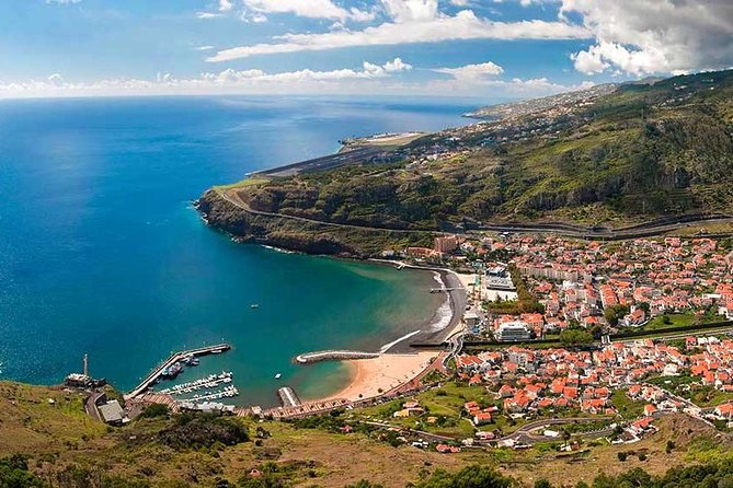 Madeira East Tour from Funchal - Terreiro da Luta gives you a quick first view
