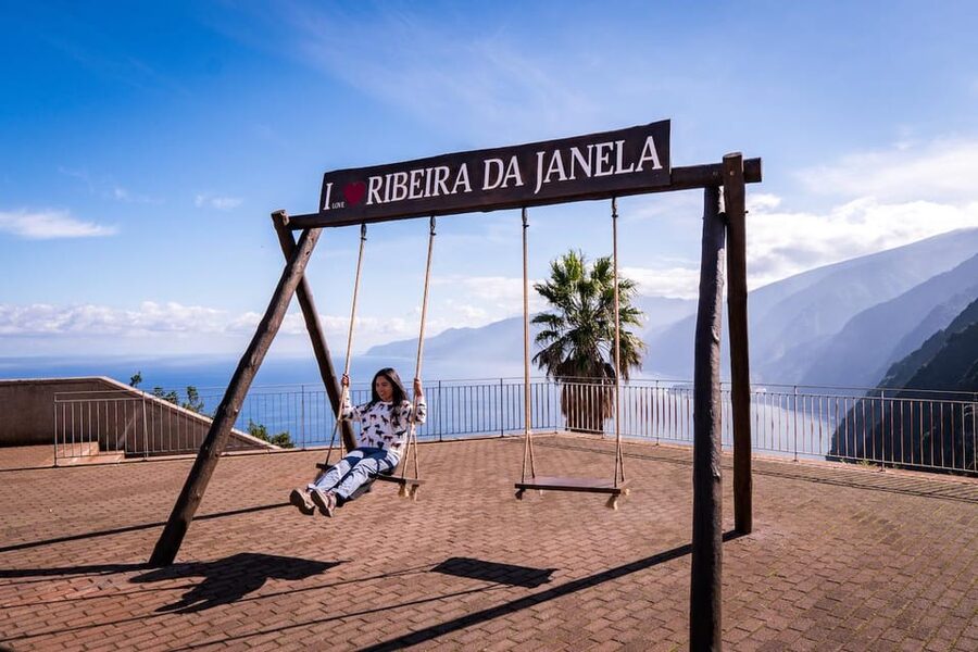 Madeira : Full Day Adult-only west 4x4 Tour - The northwestern coast by old road