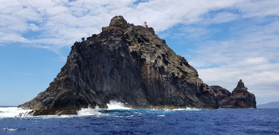 Madeira: Full-Day of Activities in Ponta de São Lourenço - Kayaking along Baia D’Abra