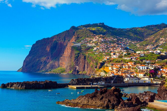 Madeira Full Day Tour West and East Island Top Highlights Tour - Santana and the island’s traditional houses