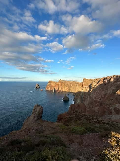 Madeira: Hike Transfer to Ponta de São Lourenço (PR8) - Walking the 3 km route toward the eastern tip